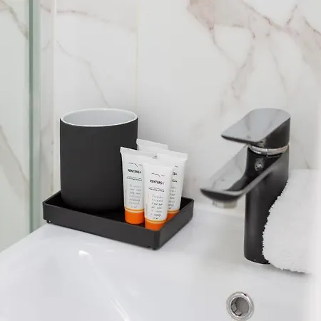 Micro Miaczynska By Renters 华沙